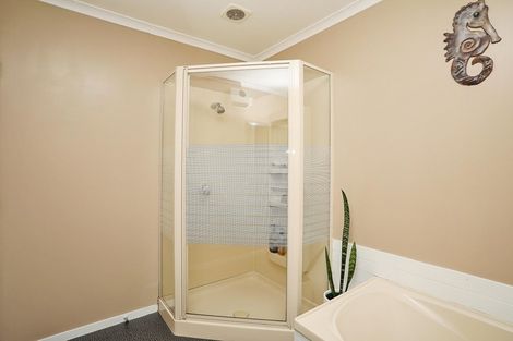 Photo of property in 132 Gimblett Place, Waikiwi, Invercargill, 9810