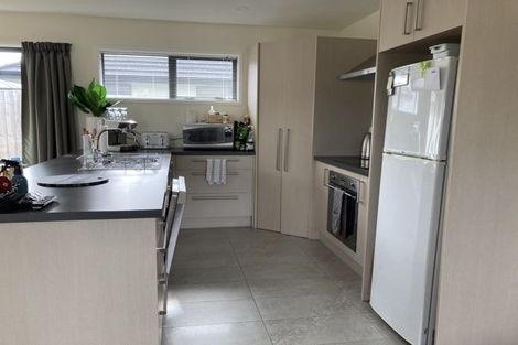 Photo of property in 18 Noodlum Way, Halswell, Christchurch, 8025