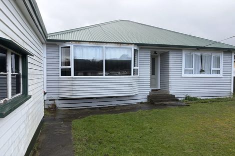 Photo of property in 64 Wellington Road, Wainuiomata, Lower Hutt, 5014