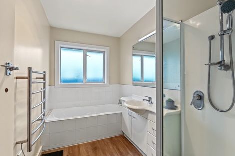 Photo of property in 43 Daniels Road, Redwood, Christchurch, 8051