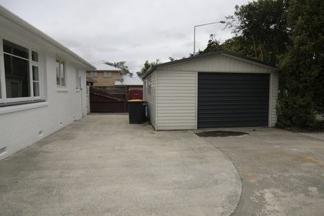 Photo of property in 1/70 Sawyers Arms Road, Northcote, Christchurch, 8052