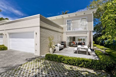 Photo of property in 6 Puriri Boulevard, Orewa, 0931