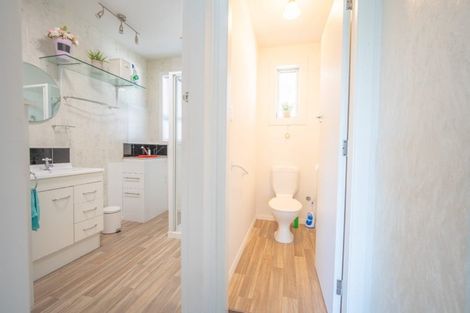 Photo of property in 2/458 Barbadoes Street, Edgeware, Christchurch, 8013