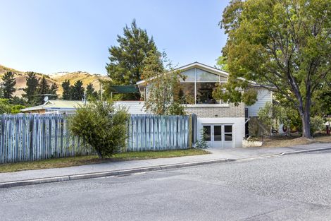 Photo of property in 8 Monaghan Street, Cromwell, 9310