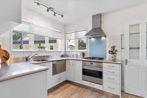 Photo of property in 62 Mcmaster Street, Greytown, 5712