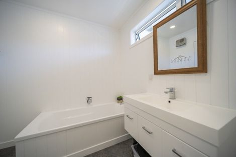 Photo of property in 5 Orbell Crescent, Te Anau, 9679