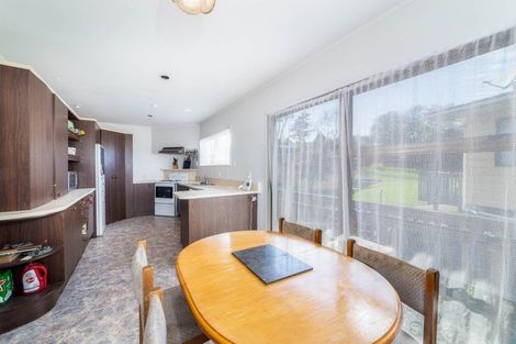 Photo of property in 16 Crompton Road, Massey, Auckland, 0614