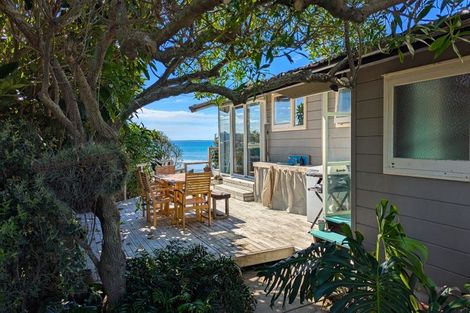 Photo of property in 349 Pukehina Parade, Pukehina, Te Puke, 3189