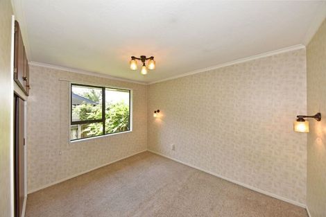 Photo of property in 2/11 Gatonby Place, Avonhead, Christchurch, 8042