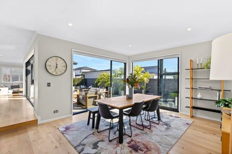 Photo of property in 9 Barque Rise, Long Bay, Auckland, 0630
