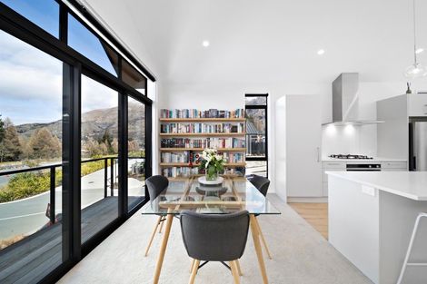 Photo of property in 8 Breaker Lane, Arthurs Point, Queenstown, 9371
