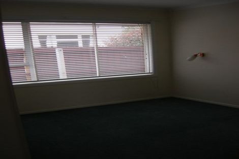 Photo of property in 1/77 Memorial Avenue, Ilam, Christchurch, 8053