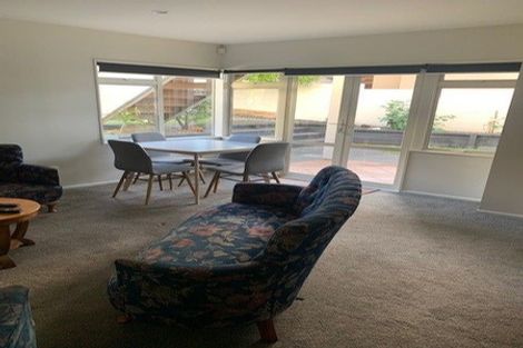 Photo of property in 1/20 Rangitoto Terrace, Milford, Auckland, 0620