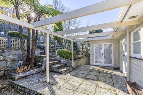 Photo of property in 15a Romney Square, Tawa, Wellington, 5028