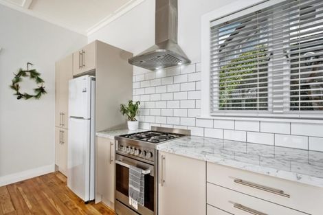 Photo of property in 2 Kent Street, Gate Pa, Tauranga, 3112