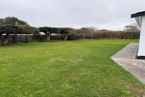 Photo of property in 12 Karu Crescent, Waikanae, 5036