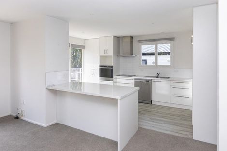 Photo of property in 2/70 Proctor Street, Papanui, Christchurch, 8053