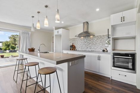 Photo of property in 4 Camellia Lane, Carterton, 5713