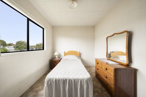 Photo of property in 1/81 Redcrest Avenue, Red Hill, Papakura, 2110