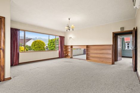 Photo of property in 2 Holyrood Avenue, Wakari, Dunedin, 9010