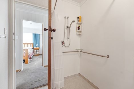 Photo of property in 2a Chartwell Drive, Eltham, 4322