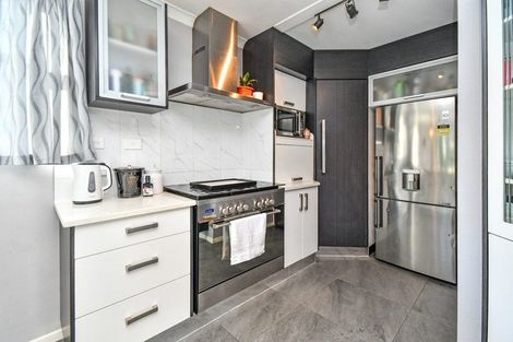 Photo of property in 22 Old Wairoa Road, Papakura, 2110