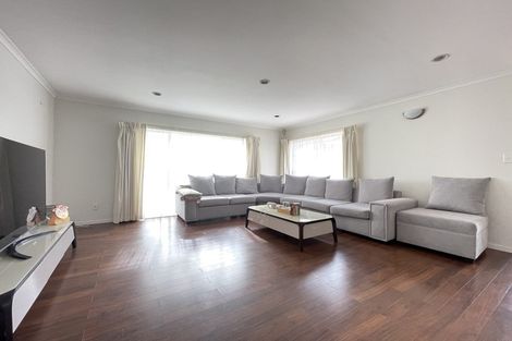 Photo of property in 30 Venus Place, Half Moon Bay, Auckland, 2012