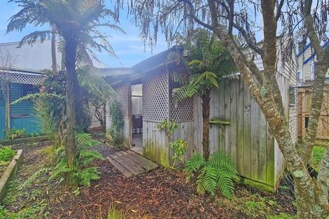 Photo of property in 3 Robert Street, Marton, 4710