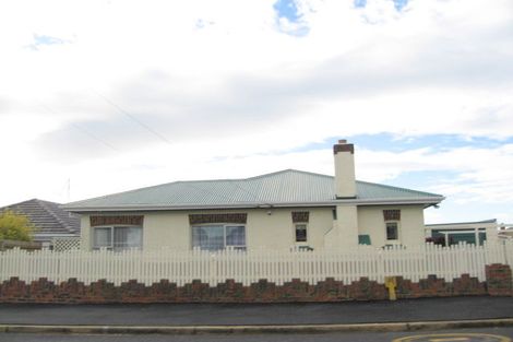 Photo of property in 23 Isadore Road, Saint Clair, Dunedin, 9012