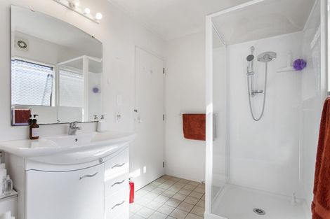 Photo of property in 1c Blackett Crescent, Meadowbank, Auckland, 1072