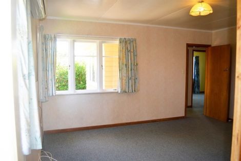 Photo of property in 15 Ferry Road, Waipu, 0510