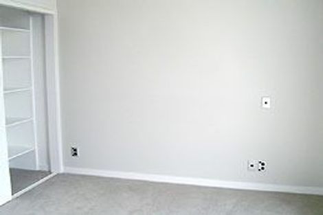 Photo of property in Halsey Apartments At Lighter Quay, 412/77 Halsey Street, Auckland Central, Auckland, 1010