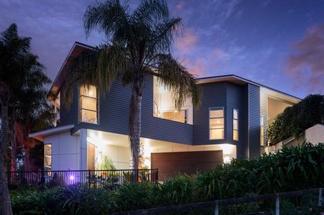 Photo of property in 30 Lowther Place, Taradale, Napier, 4112