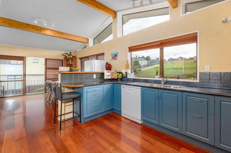 Photo of property in 170 Bombay Road, Bombay, 2675