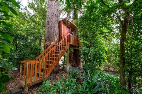 Photo of property in 71 Underhill Road, Featherston, 5710