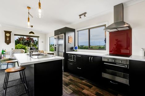 Photo of property in 281 Upland Road, Tarurutangi, New Plymouth, 4372