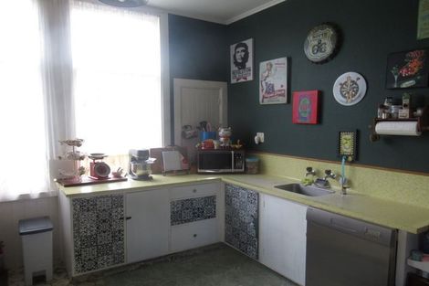 Photo of property in 61 Fergusson Street, Woodville, 4920