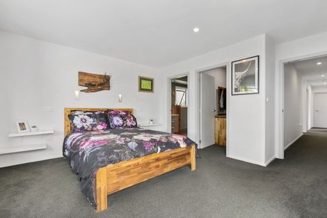 Photo of property in 37 Falcon Drive, Welcome Bay, Tauranga, 3112