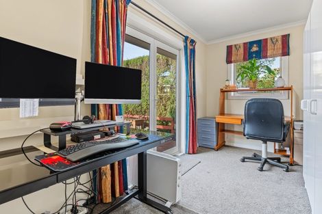 Photo of property in 43 Daniels Road, Redwood, Christchurch, 8051
