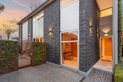 Photo of property in 93 Merivale Lane, Merivale, Christchurch, 8014