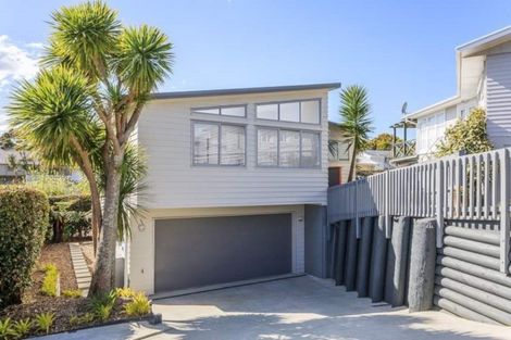 Photo of property in 21a James Street, Glenfield, Auckland, 0629