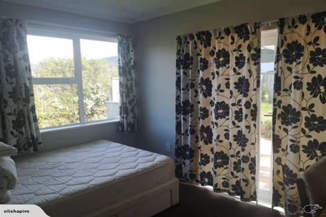 Photo of property in 35a Ranui Terrace, Tawa, Wellington, 5028