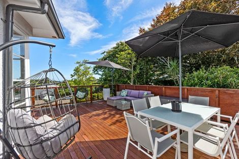 Photo of property in 174 Seaview Road, Westown, New Plymouth, 4310