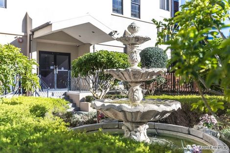 Photo of property in 23 Emily Place, Bellevue, Tauranga, 3110