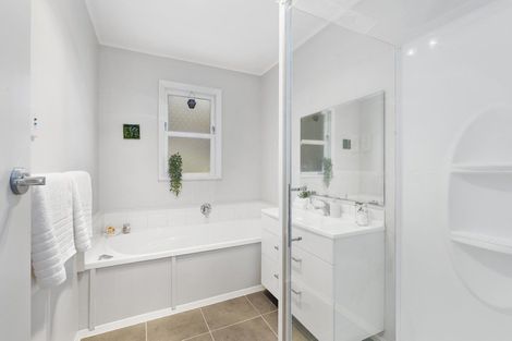 Photo of property in 99 Thomas Street, Stokes Valley, Lower Hutt, 5019