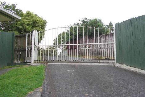 Photo of property in 15 Sabot Place, Massey, Auckland, 0614