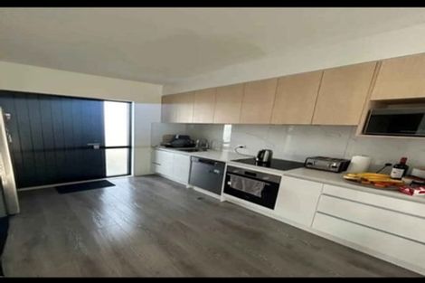 Photo of property in 20/12 Arney Road, Ranui, Auckland, 0612