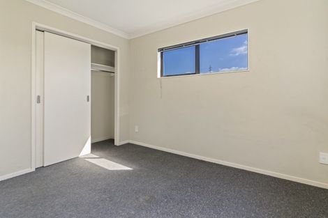 Photo of property in 10 Cedar Heights Avenue, Massey, Auckland, 0614