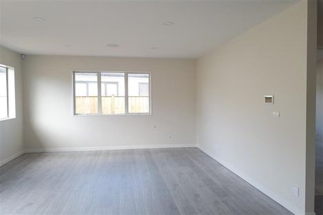 Photo of property in 55 Pitoitoi Drive, Riverhead, 0820