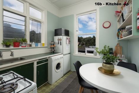 Photo of property in 16 Glendavar Street, Berhampore, Wellington, 6023